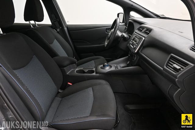 2022 NISSAN LEAF - 21