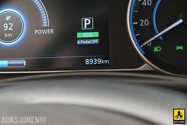 2022 NISSAN LEAF - 29
