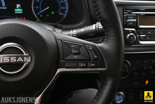 2022 NISSAN LEAF - 27