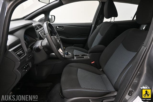 2022 NISSAN LEAF - 12