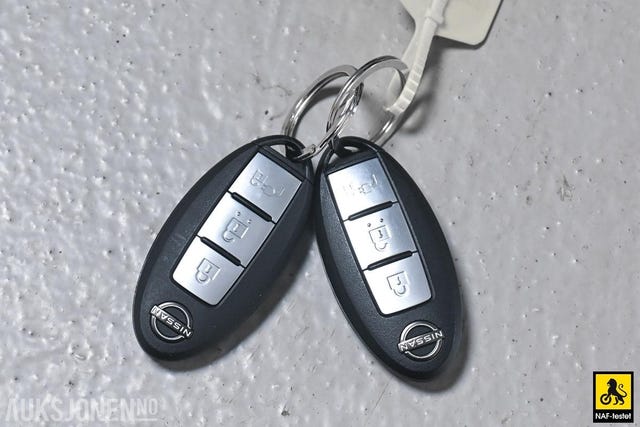 2022 NISSAN LEAF - 35