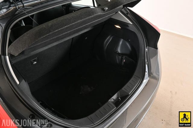 2022 NISSAN LEAF - 16