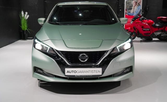 2020 NISSAN LEAF - 14