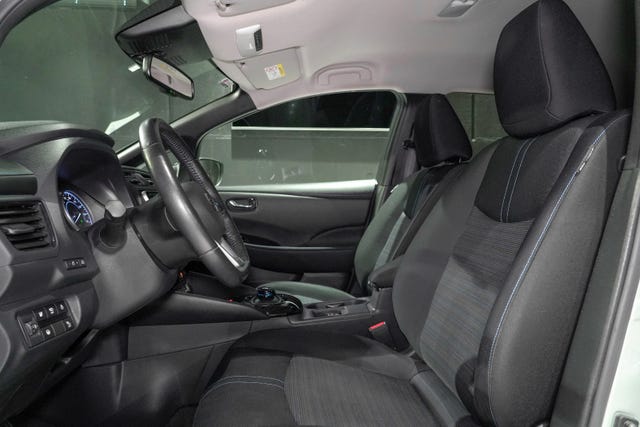 2020 NISSAN LEAF - 21