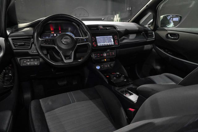 2020 NISSAN LEAF - 26