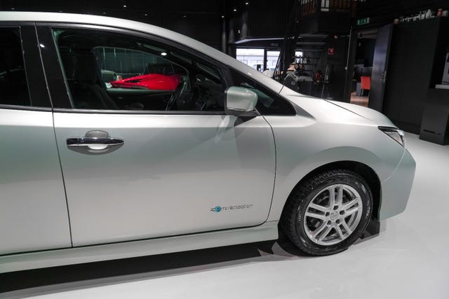 2020 NISSAN LEAF - 12