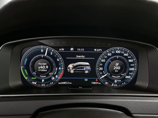 2018 VOLKSWAGEN GOLF - 10