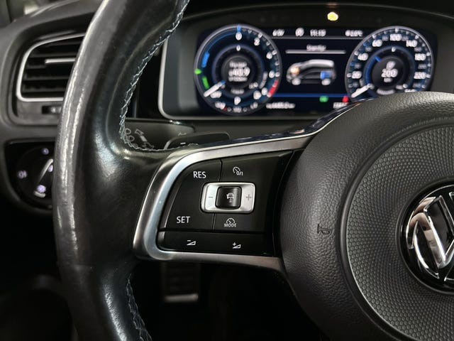 2018 VOLKSWAGEN GOLF - 15