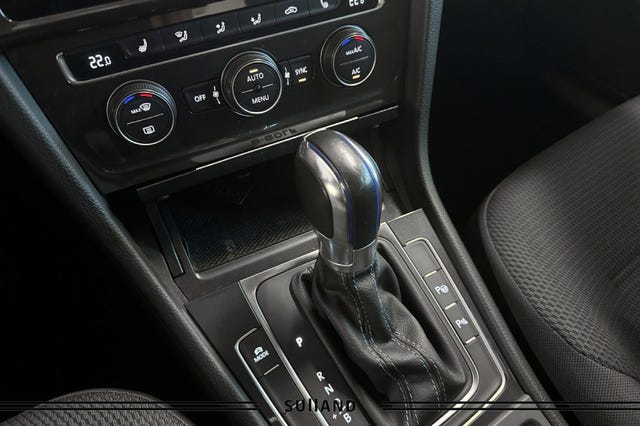 2019 VOLKSWAGEN GOLF - 14