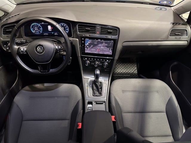 2018 VOLKSWAGEN GOLF - 16