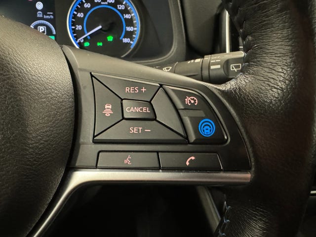 2018 NISSAN LEAF - 22