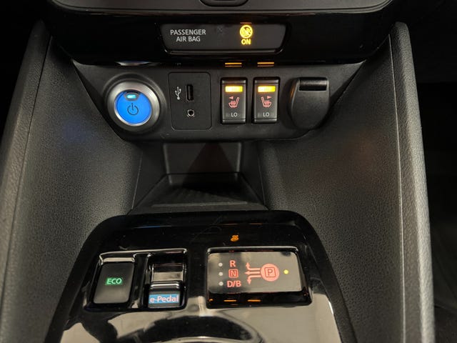 2018 NISSAN LEAF - 13
