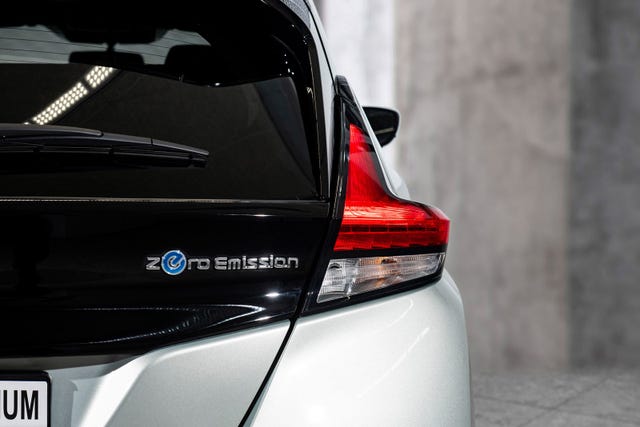 2020 NISSAN LEAF - 8