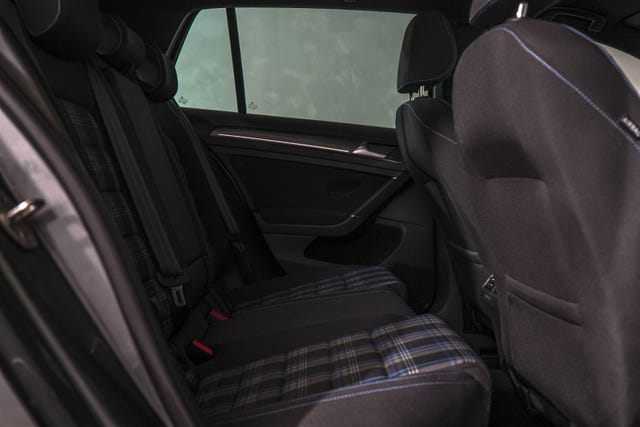 2019 VOLKSWAGEN GOLF - 14
