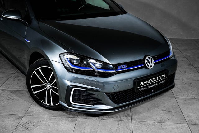 WVWZZZAUZKW800855 2019 VOLKSWAGEN GOLF-2