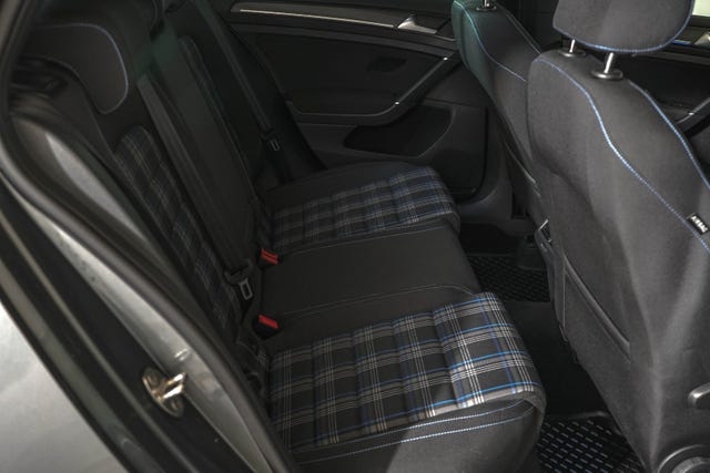 2019 VOLKSWAGEN GOLF - 15
