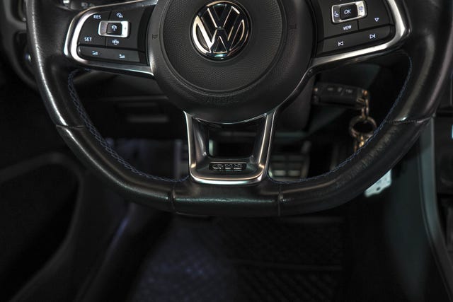 2019 VOLKSWAGEN GOLF - 23