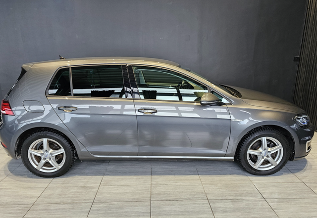 2019 VOLKSWAGEN GOLF - 7