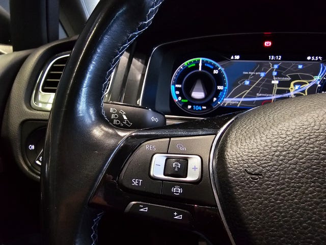 2019 VOLKSWAGEN GOLF - 18