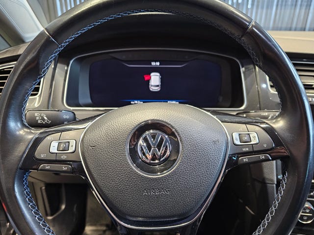 2019 VOLKSWAGEN GOLF - 17