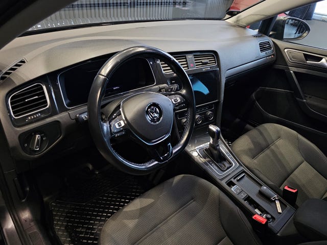 2019 VOLKSWAGEN GOLF - 12