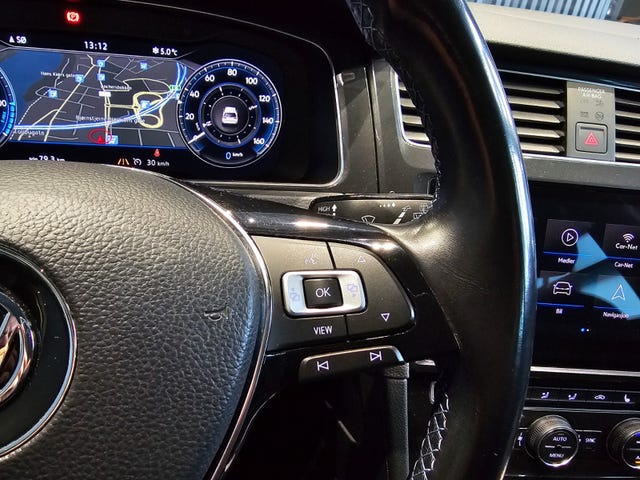 2019 VOLKSWAGEN GOLF - 19