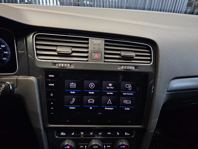 2019 VOLKSWAGEN GOLF - 23