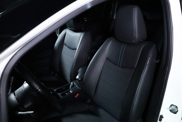 2018 NISSAN LEAF - 32