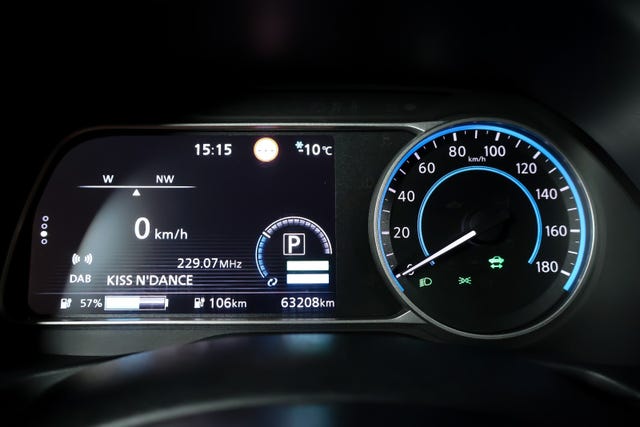 2018 NISSAN LEAF - 26