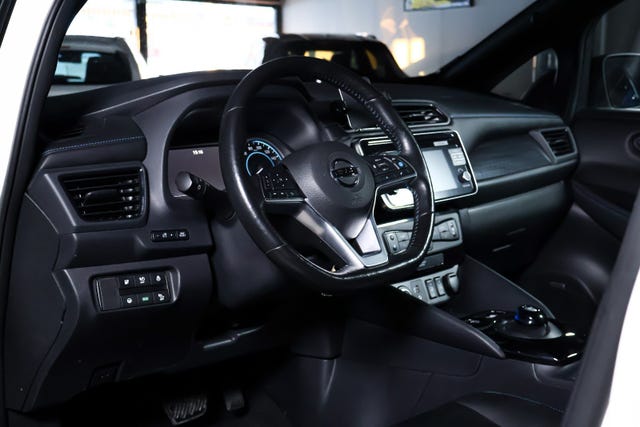 2018 NISSAN LEAF - 13