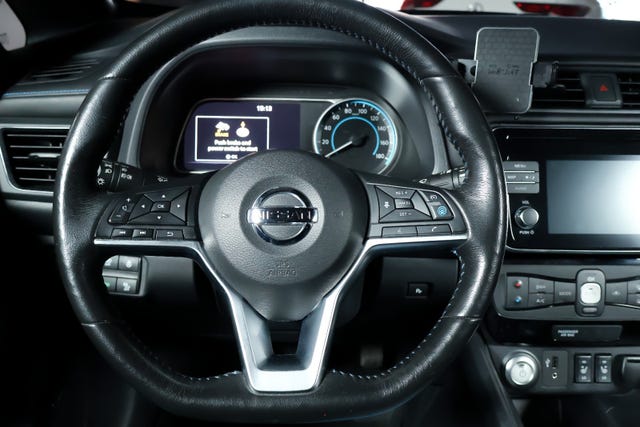 2018 NISSAN LEAF - 16