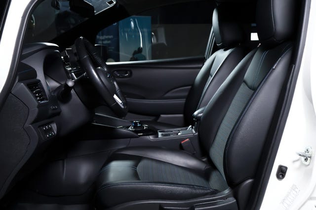 2018 NISSAN LEAF - 30