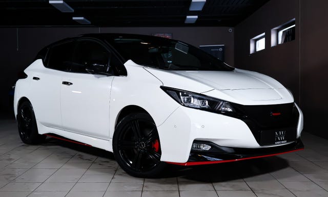 SJNFAAZE1U0024466 2018 NISSAN LEAF-1