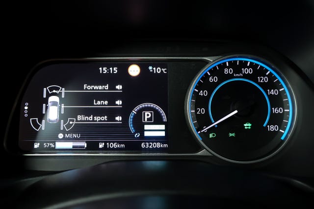 2018 NISSAN LEAF - 25