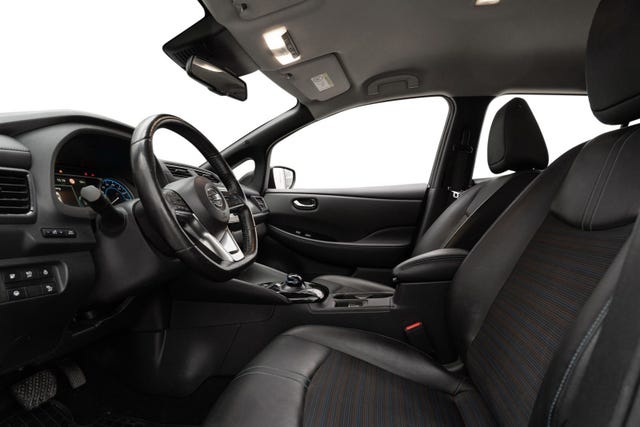 2018 NISSAN LEAF - 10