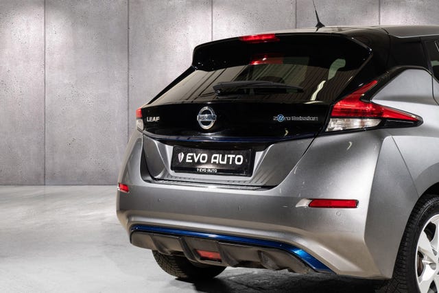 SJNFAAZE1U0041765 2018 NISSAN LEAF-5