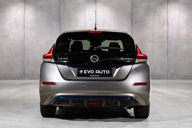 2018 NISSAN LEAF - 8