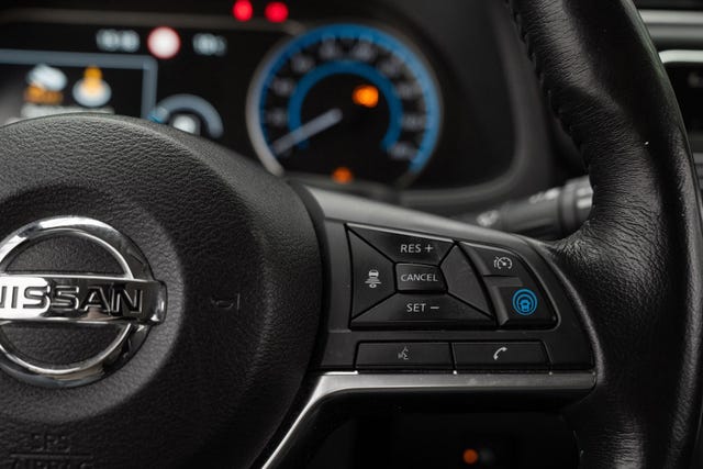 2018 NISSAN LEAF - 13