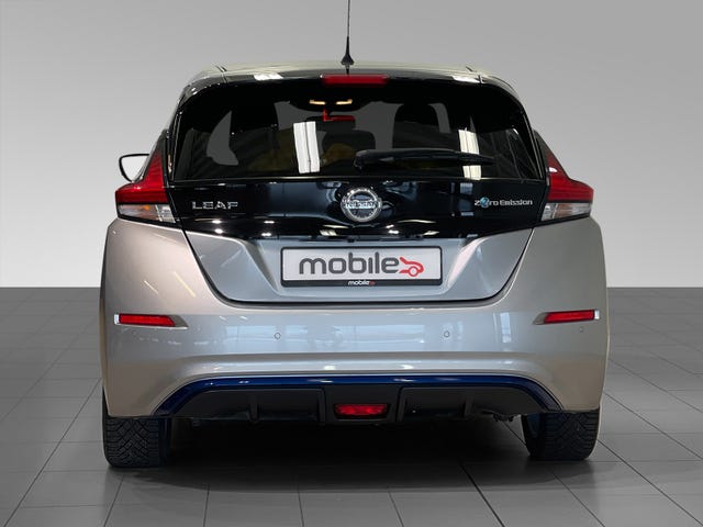 SJNFAAZE1U0031587 2018 NISSAN LEAF-3