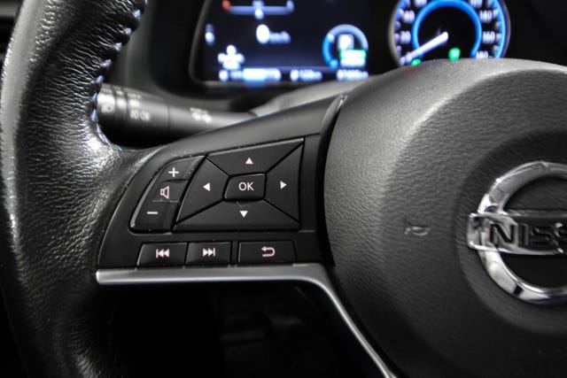 2018 NISSAN LEAF - 23