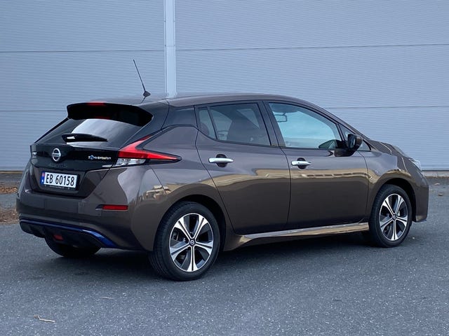 2020 NISSAN LEAF - 13