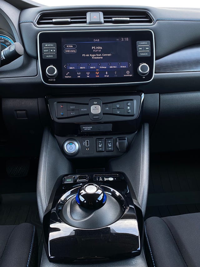 2020 NISSAN LEAF - 21