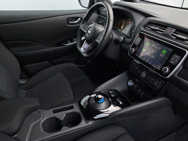 2020 NISSAN LEAF - 27
