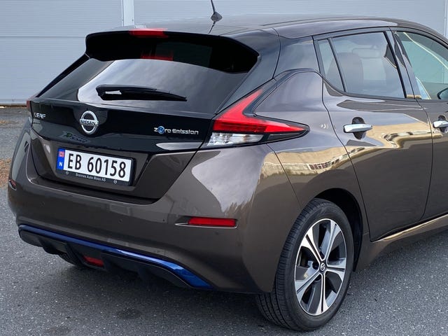 2020 NISSAN LEAF - 15