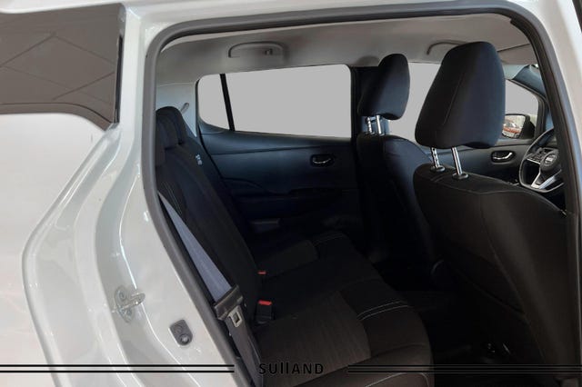2019 NISSAN LEAF - 17
