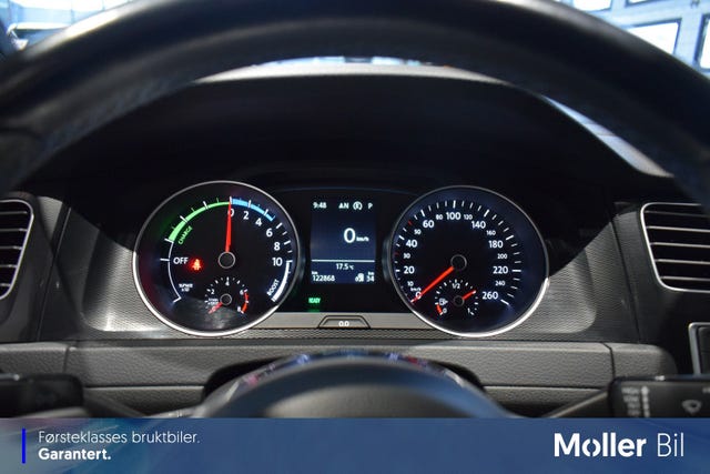2015 VOLKSWAGEN GOLF - 11