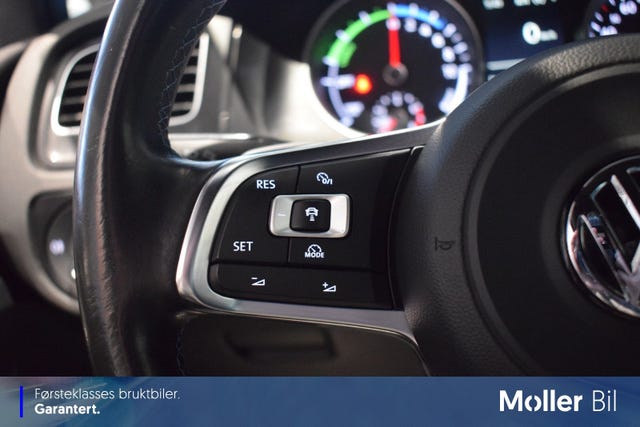 2015 VOLKSWAGEN GOLF - 9