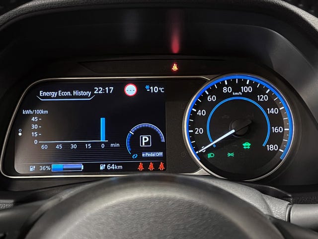 2018 NISSAN LEAF - 10