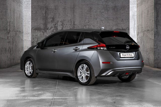 2022 NISSAN LEAF - 8
