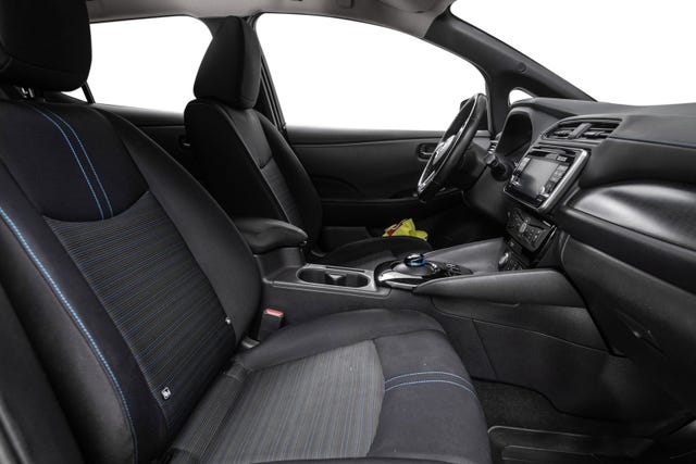 2018 NISSAN LEAF - 16